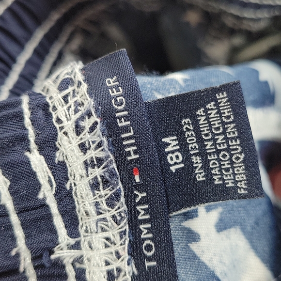 Tommy Hilfiger 2 Piece Outfit Size 18 M - Picture 7 of 8